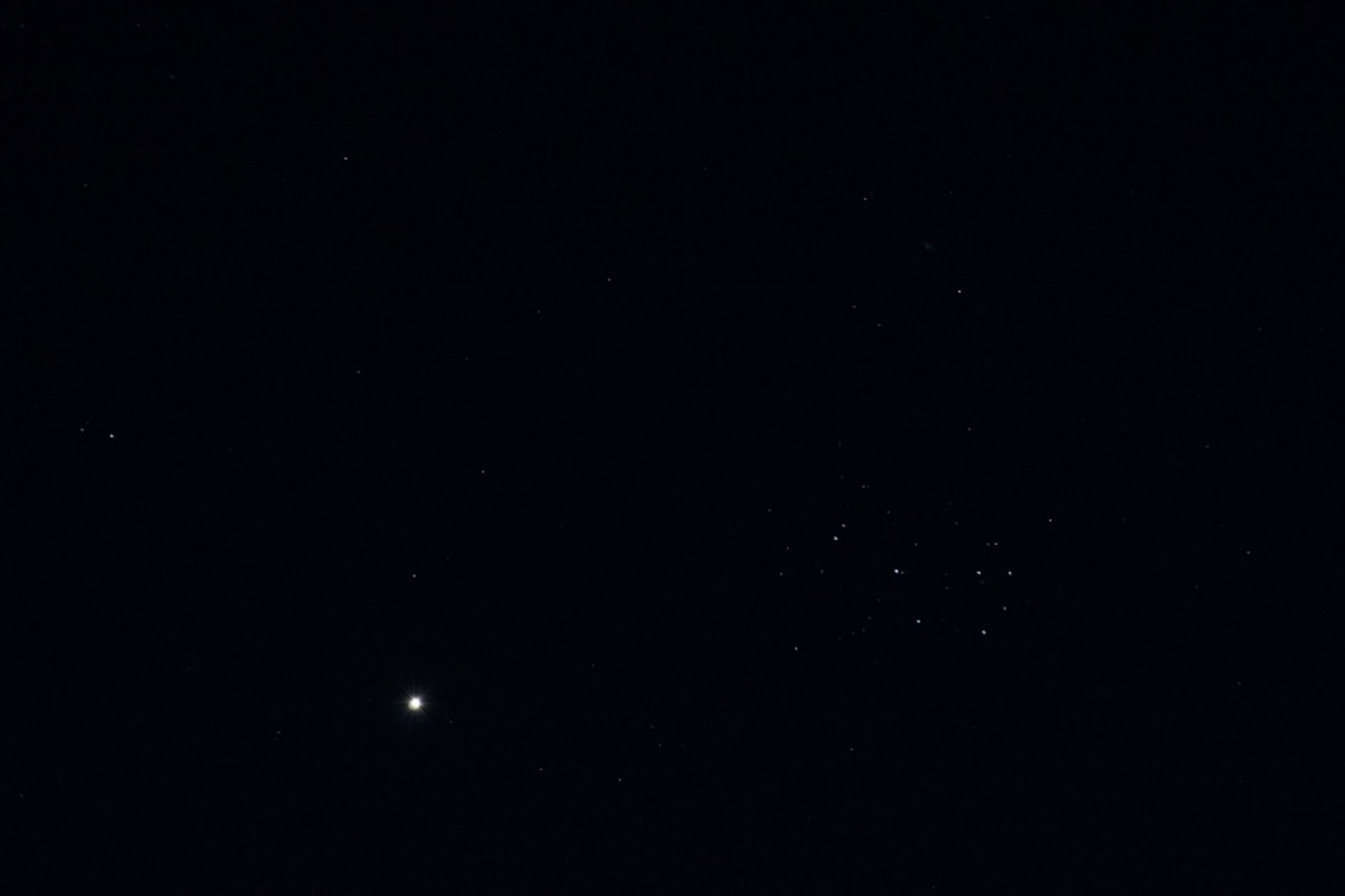 Venus close to Pleiades. By David Patterson. April 12th. at  20.49. Sony SLV A65V 2.5seconds ISO-800 Focal length 160 mm